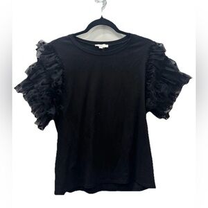 Enter like new!! Black Ruffle Sleeve Top